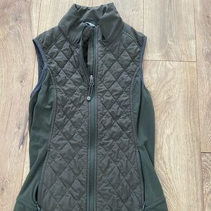Athleta vest